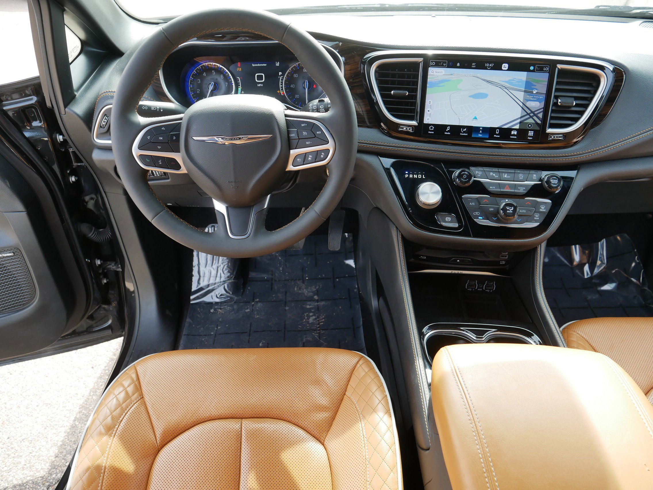 Used 2022 Chrysler Pacifica Pinnacle AWD/4WD image 22