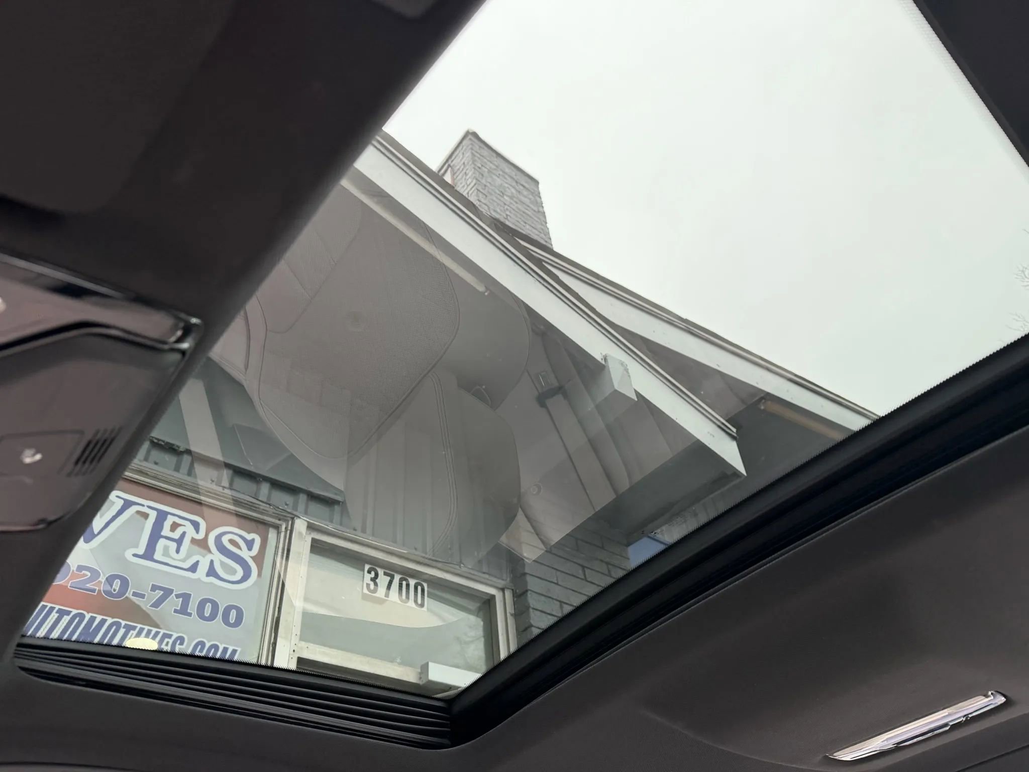 Used 2017 BMW 540i xDrive image 27