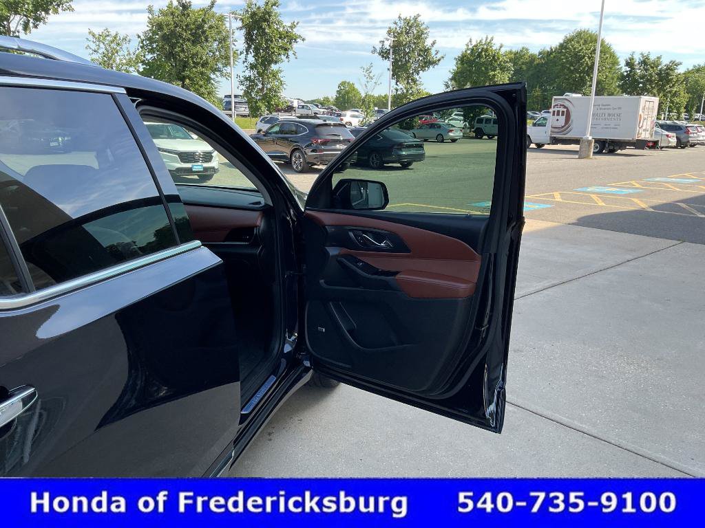 Used 2020 Chevrolet Traverse High Country w/ LPO, Floor Liner Package AWD/4WD image 20