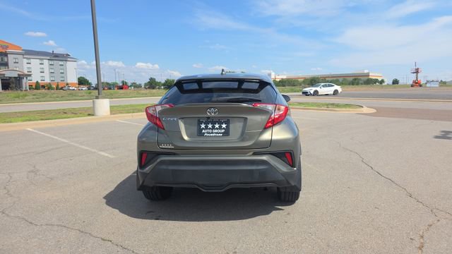 Used 2021 Toyota C-HR XLE FWD image 7