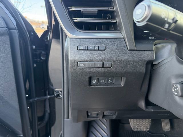 Used 2024 Lexus GX 550 w/ Accessory Package (Z1) image 17