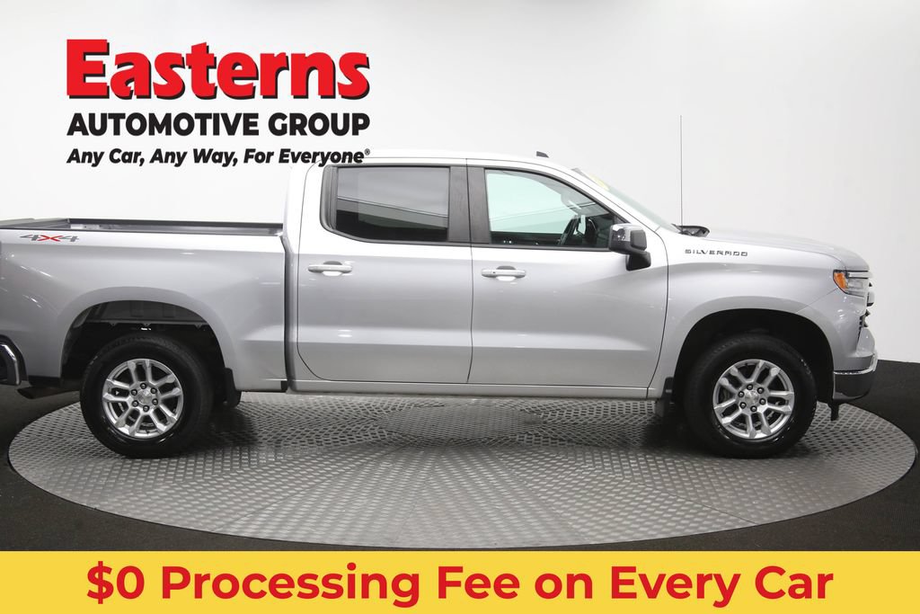 Used 2022 Chevrolet Silverado 1500 LT AWD/4WD image 47