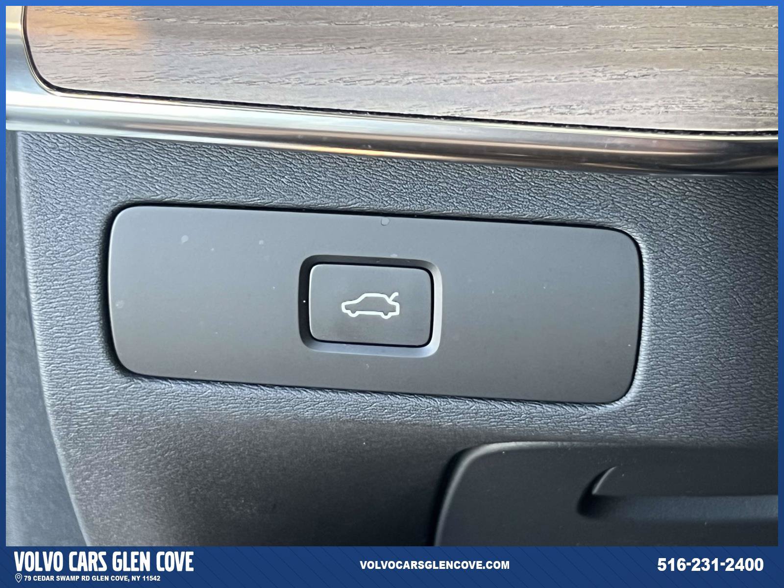 Used 2026 Volvo XC90 B6 Plus w/ Protection Package Premier AWD/4WD image 22