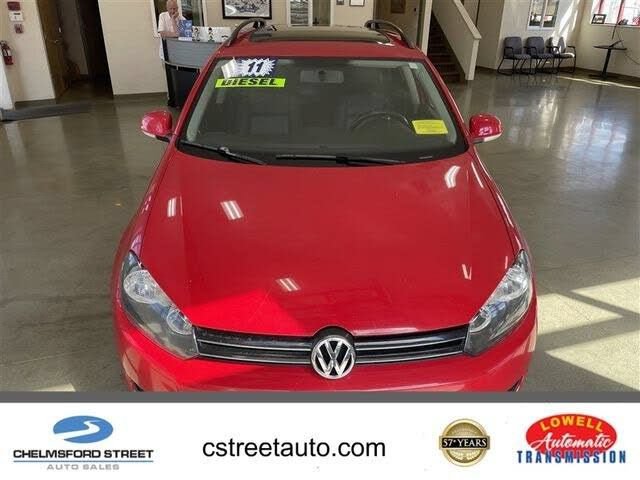 Used 2011 Volkswagen Jetta TDI w/ Wheel & Sunroof Pkg