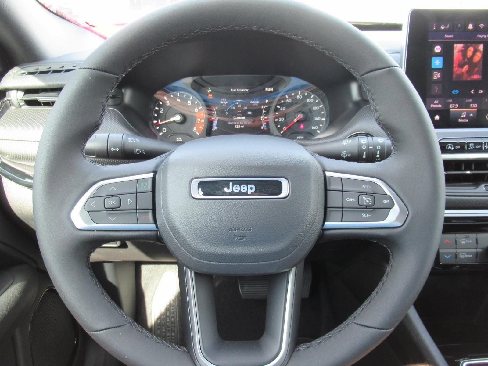 New 2026 Jeep Compass Latitude AWD/4WD image 23