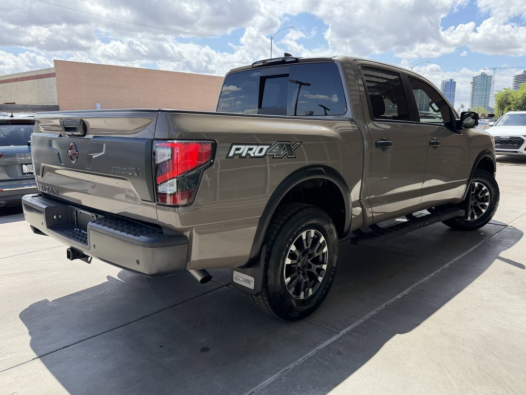 Used 2023 Nissan Titan PRO-4X w/ Pro-4x Convenience Package AWD/4WD image 4