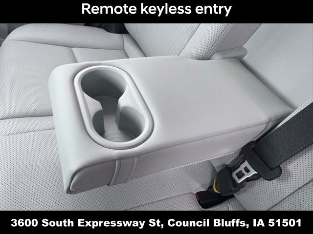 Used 2024 Hyundai Kona Limited AWD/4WD image 16