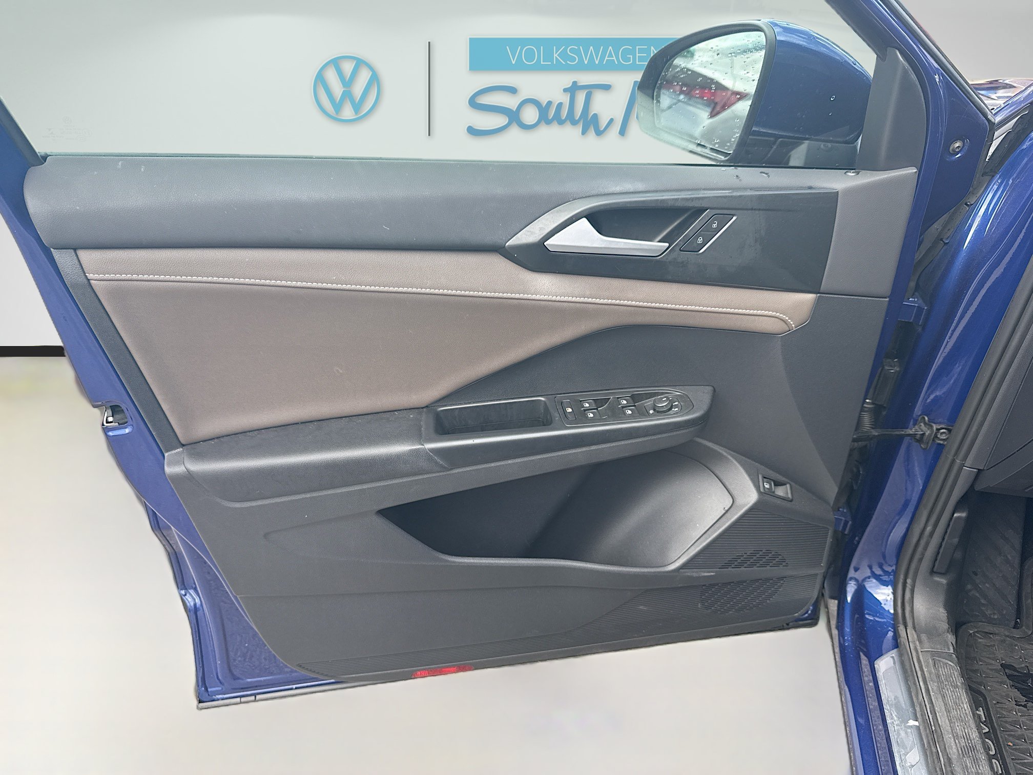 Certified 2022 Volkswagen Taos SEL w/ Panoramic Sunroof Package AWD/4WD image 20