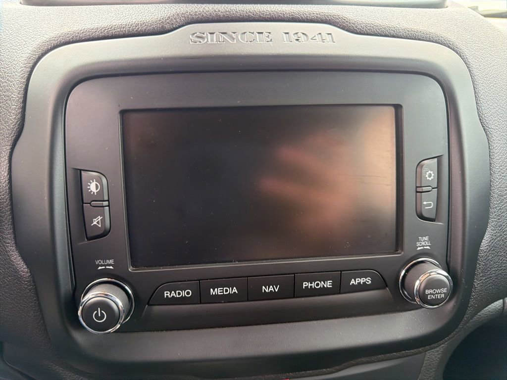 Used 2017 Jeep Renegade Trailhawk image 16