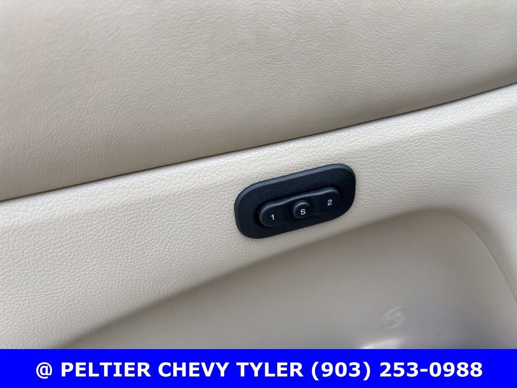 Used 2017 Jeep Grand Cherokee Limited w/ Luxury Group II image 12