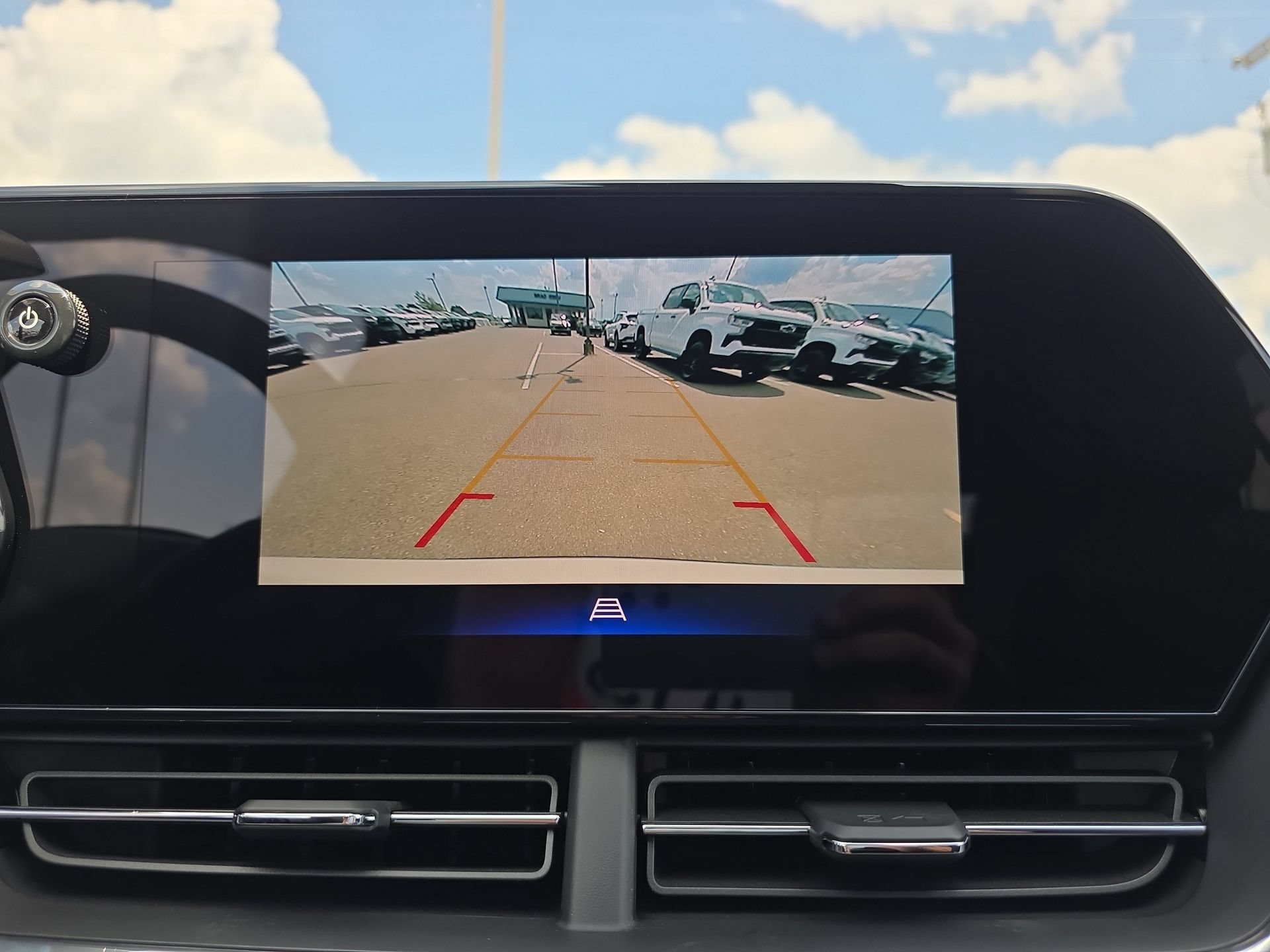 New 2026 Chevrolet Trax ACTIV FWD image 22