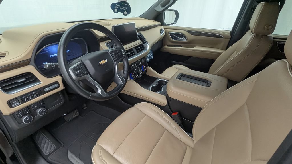 Used 2023 Chevrolet Tahoe Premier w/ Premium Package 2 AWD/4WD image 11