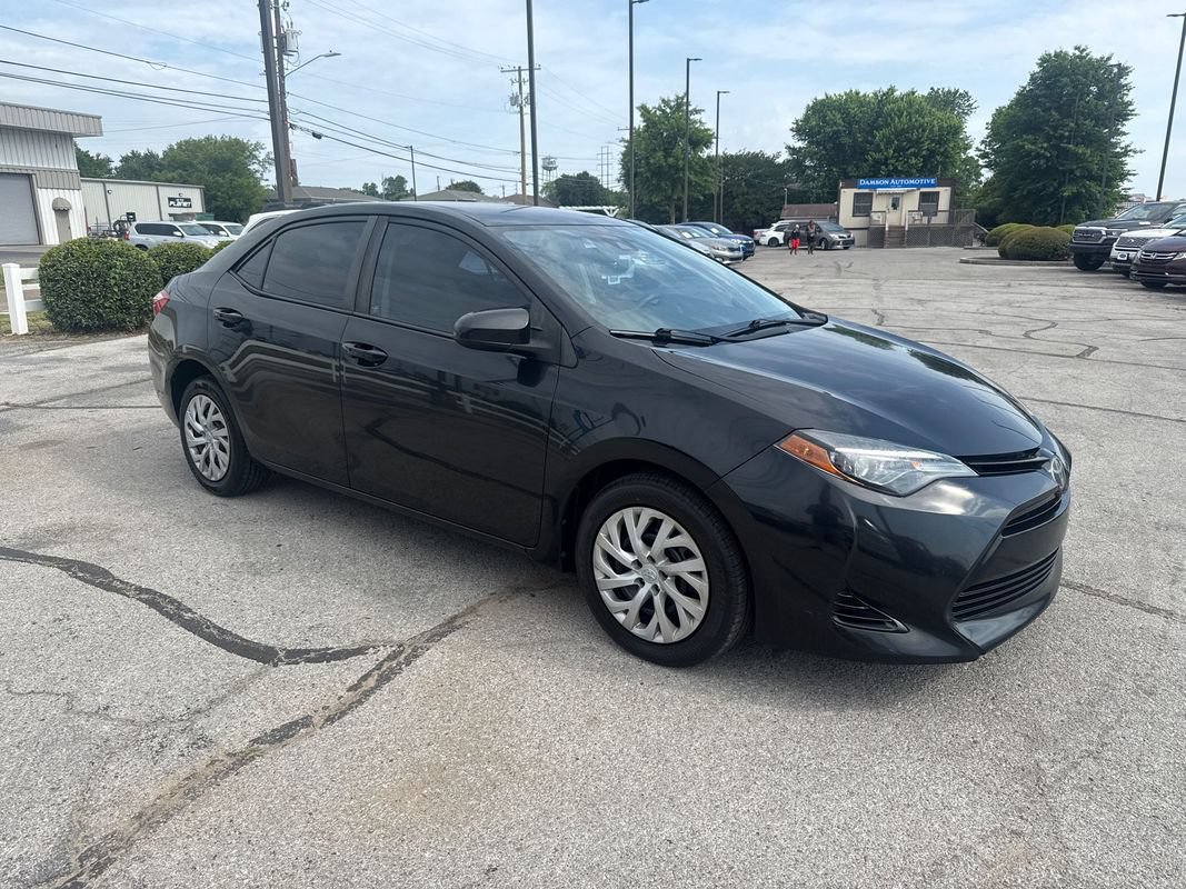 Used 2017 Toyota Corolla LE FWD image 7