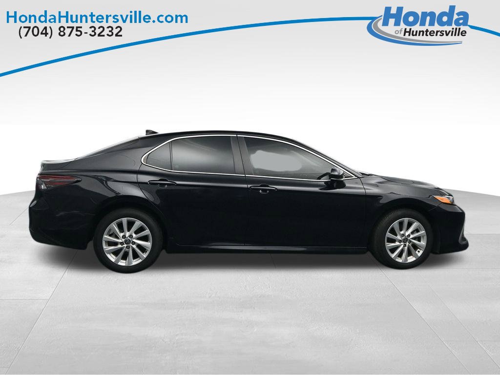 Used 2024 Toyota Camry LE FWD image 9