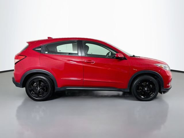 Used 2017 Honda HR-V LX image 8