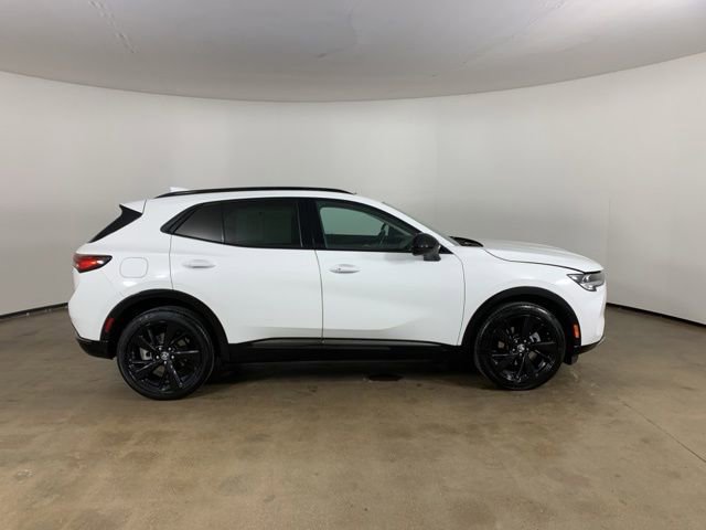 Used 2022 Buick Envision Essence w/ Technology Package I FWD image 7