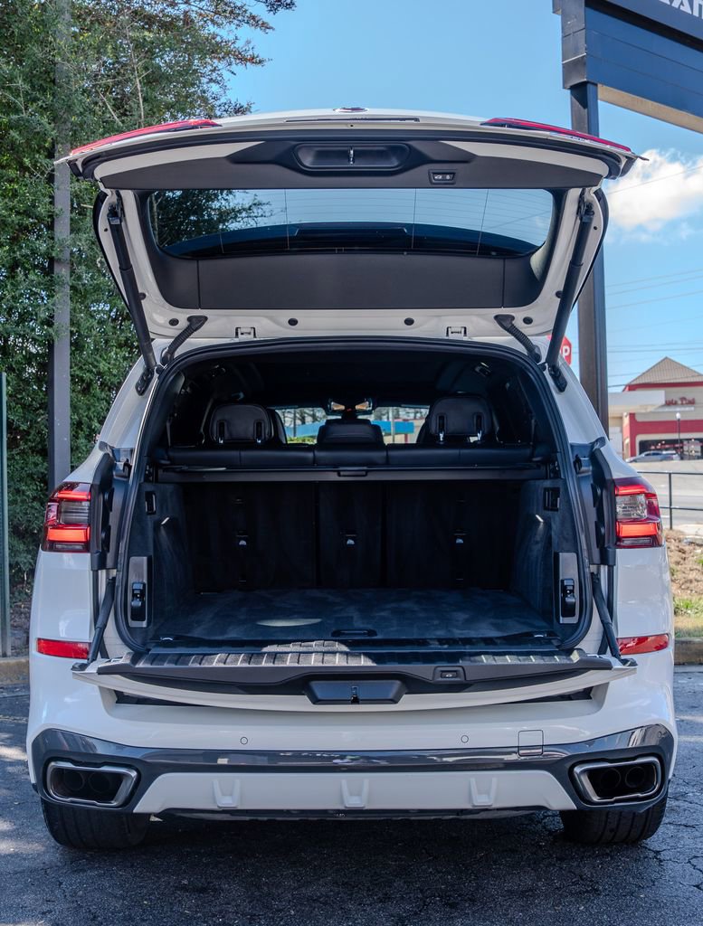 Used 2023 BMW X5 M50i w/ Executive Package image 27