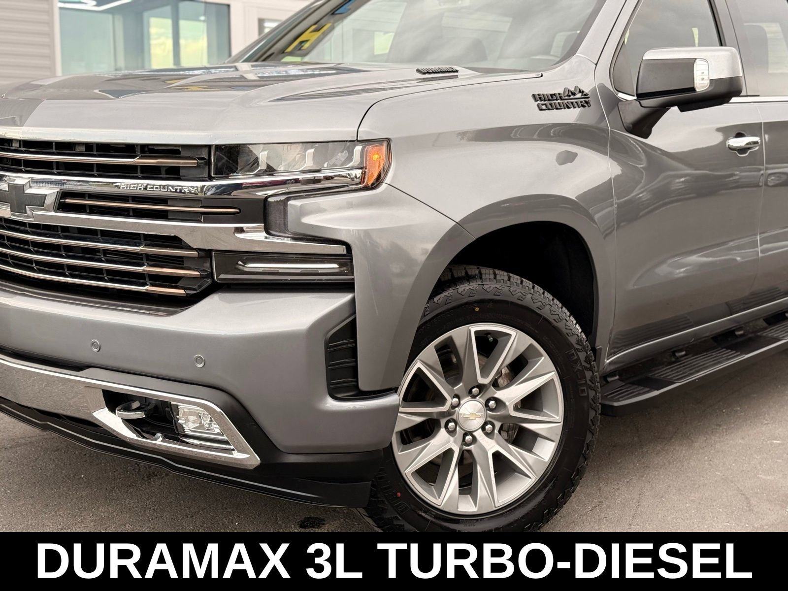 Used 2022 Chevrolet Silverado 1500 High Country w/ LPO, Dark Essentials Package image 3