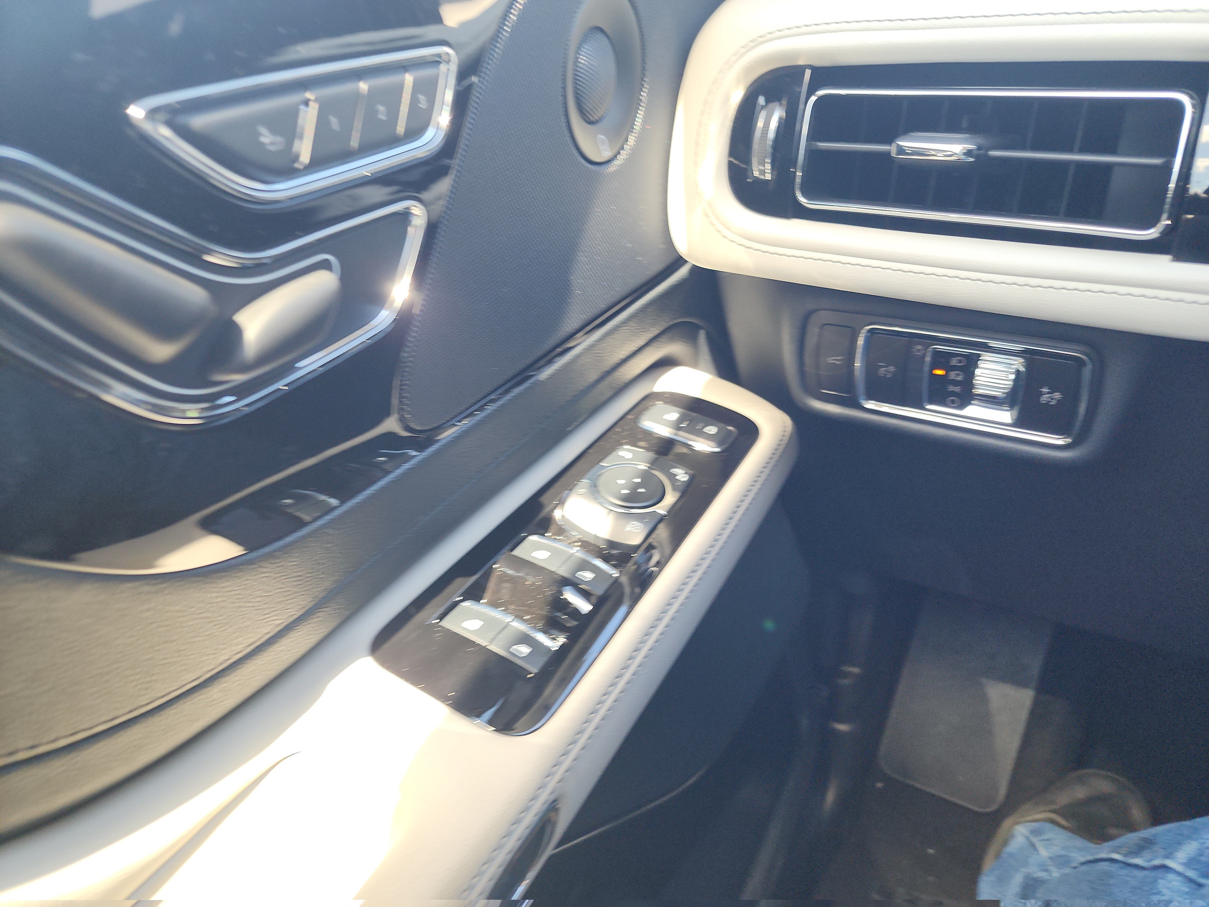 New 2026 Lincoln Aviator Reserve RWD image 30