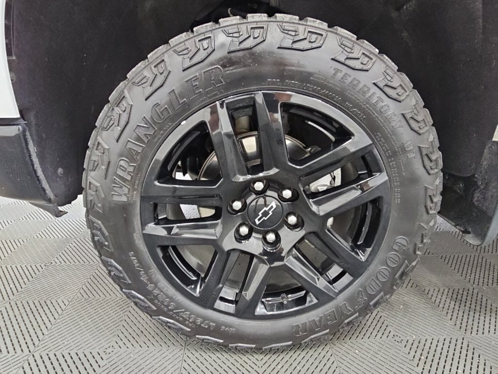 Used 2024 Chevrolet Silverado 1500 LT Trail Boss w/ LT Trail Boss Premium Package AWD/4WD image 48