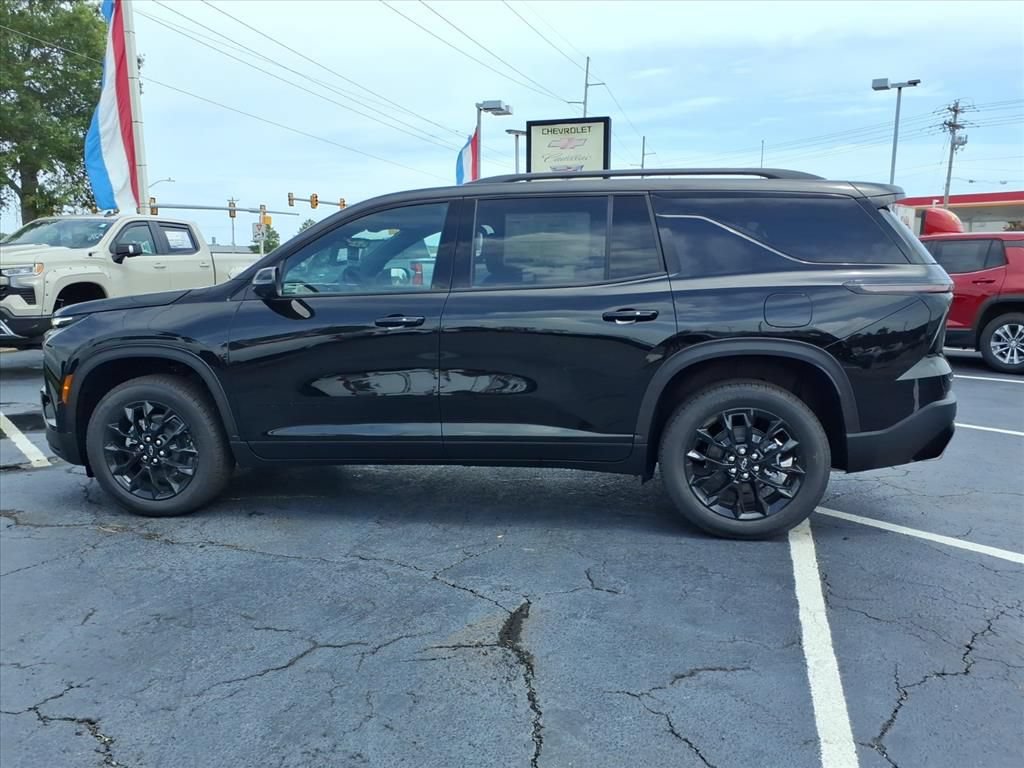 New 2026 Chevrolet Traverse LT w/ Midnight/Sport Edition FWD image 6