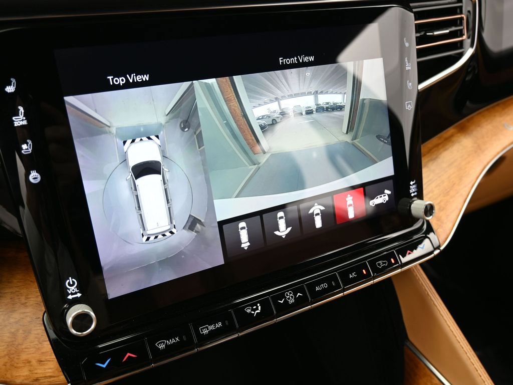 Used 2022 Jeep Grand Wagoneer Series III w/ Rear Seat Video Group 1 image 32