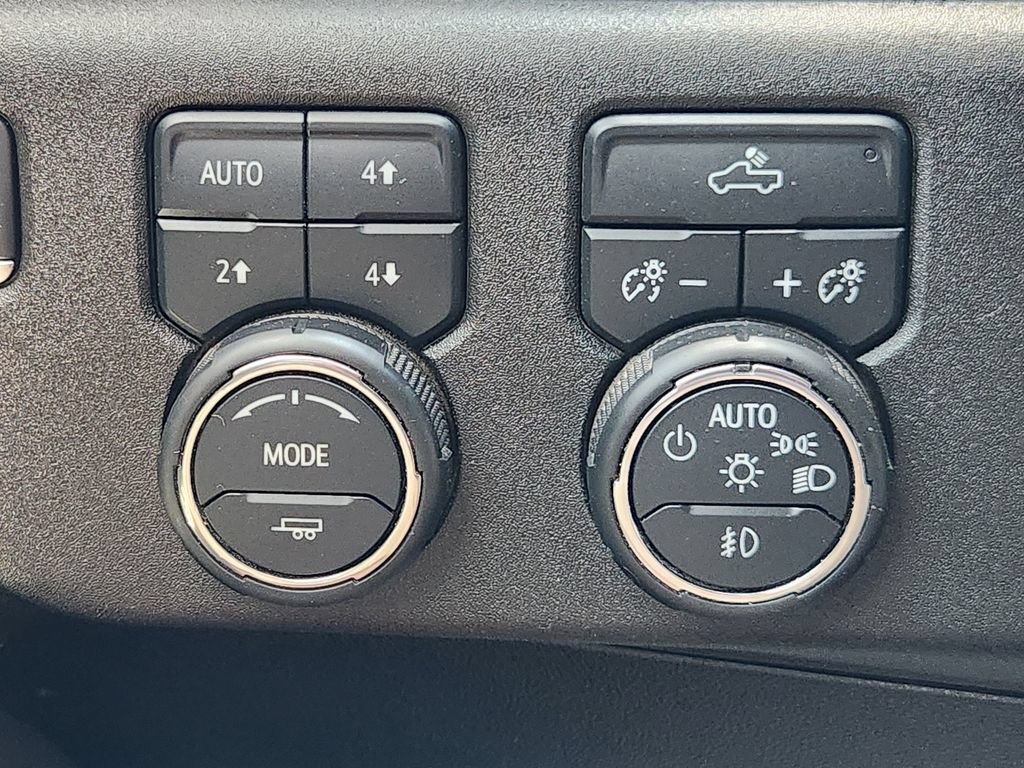 Used 2023 Chevrolet Silverado 1500 RST AWD/4WD image 21