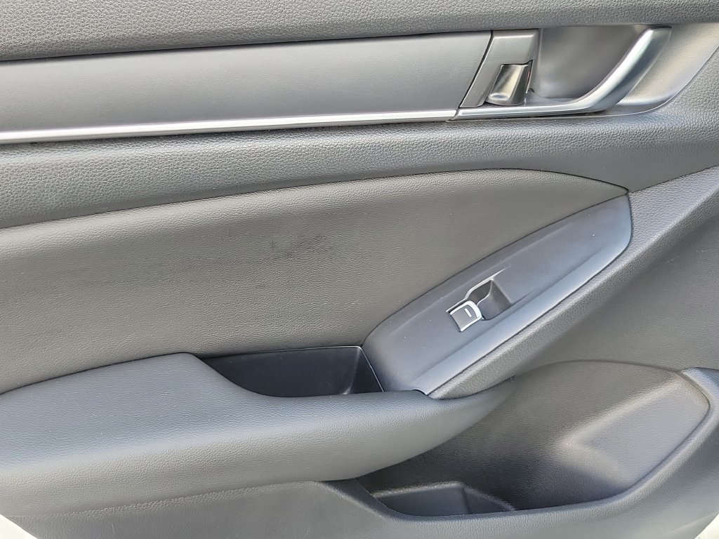 Used 2019 Honda Accord EX image 16