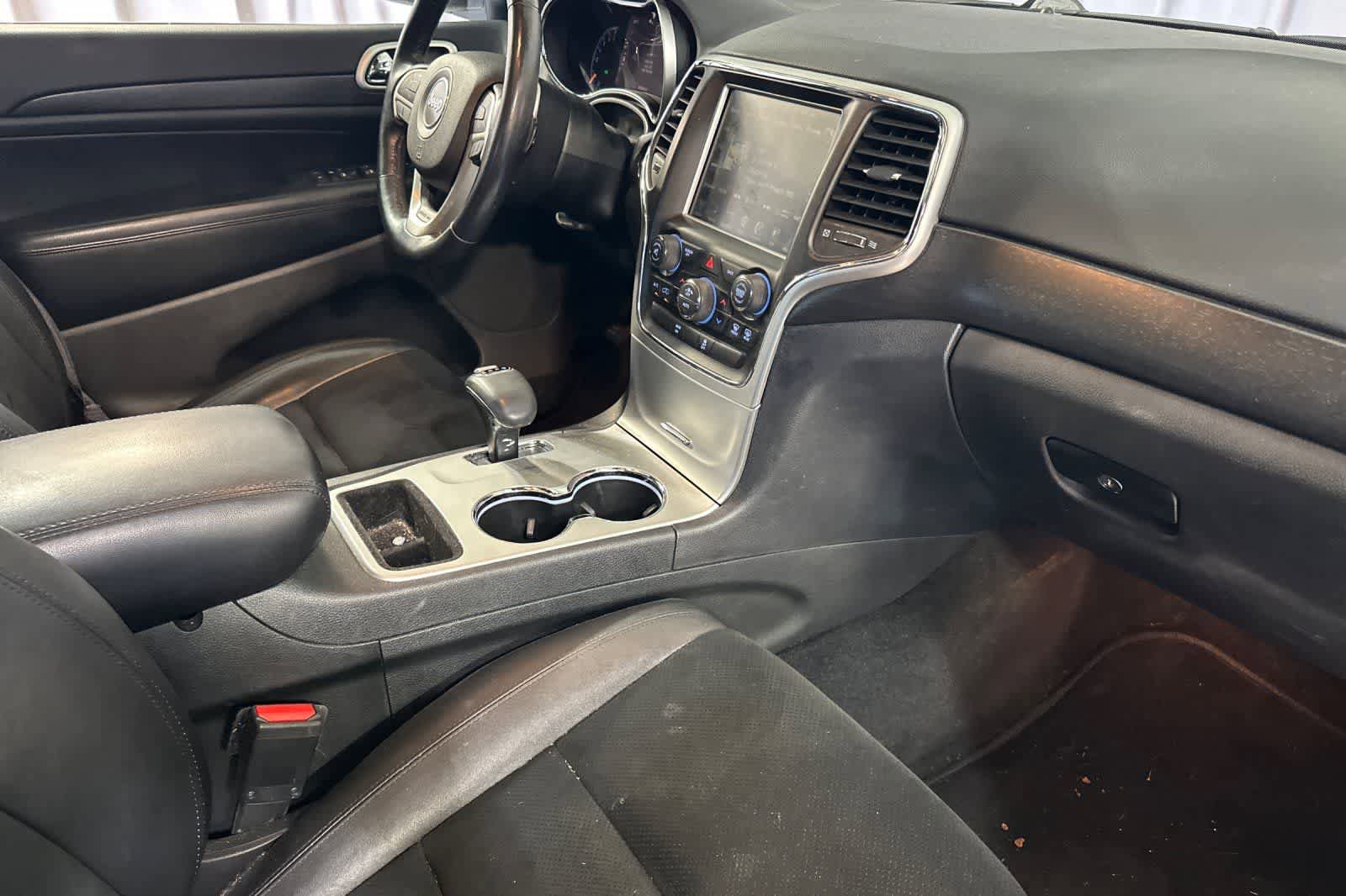 Used 2015 Jeep Grand Cherokee Altitude AWD/4WD image 18