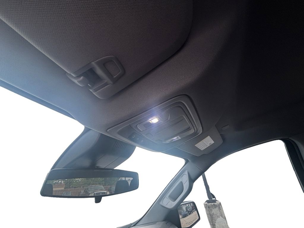 Used 2023 Chevrolet Silverado 1500 Custom image 30