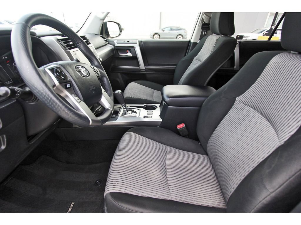 Used 2022 Toyota 4Runner SR5 image 6