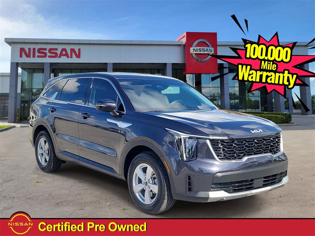 Used 2025 Kia Sorento LX