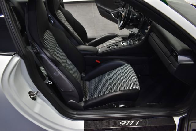 Used 2018 Porsche 911 Carrera T image 22