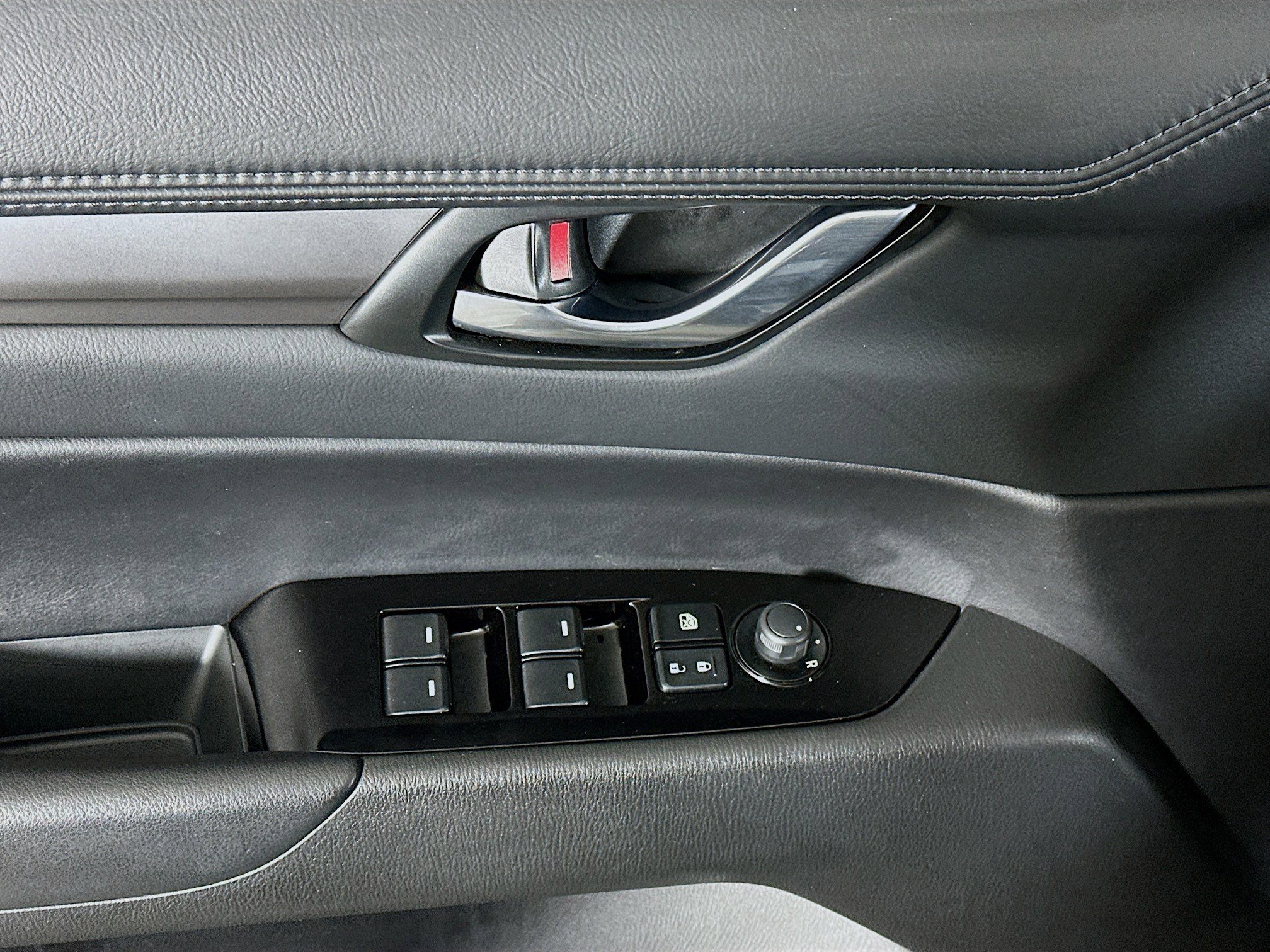 Used 2025 MAZDA CX-5 AWD 2.5 S w/ Preferred Package image 15