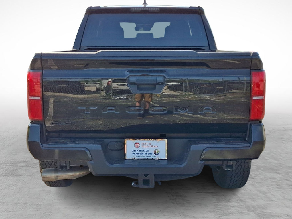 Used 2024 Toyota Tacoma TRD Off-Road AWD/4WD image 4