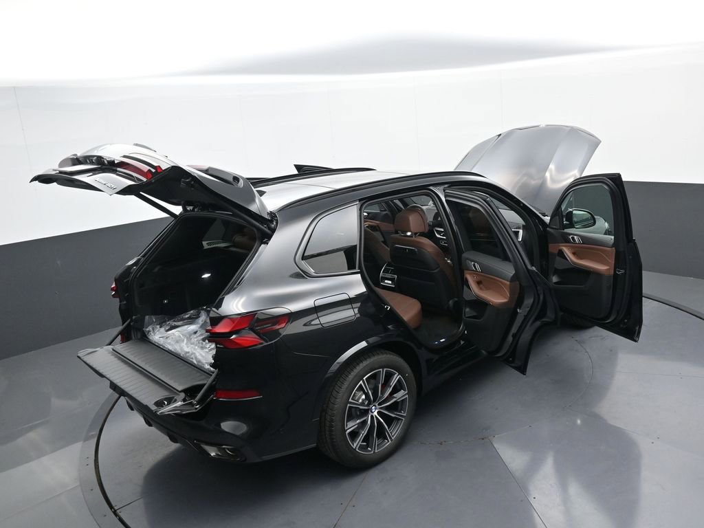 New 2026 BMW X5 xDrive40i w/ M Sport Package AWD/4WD image 43
