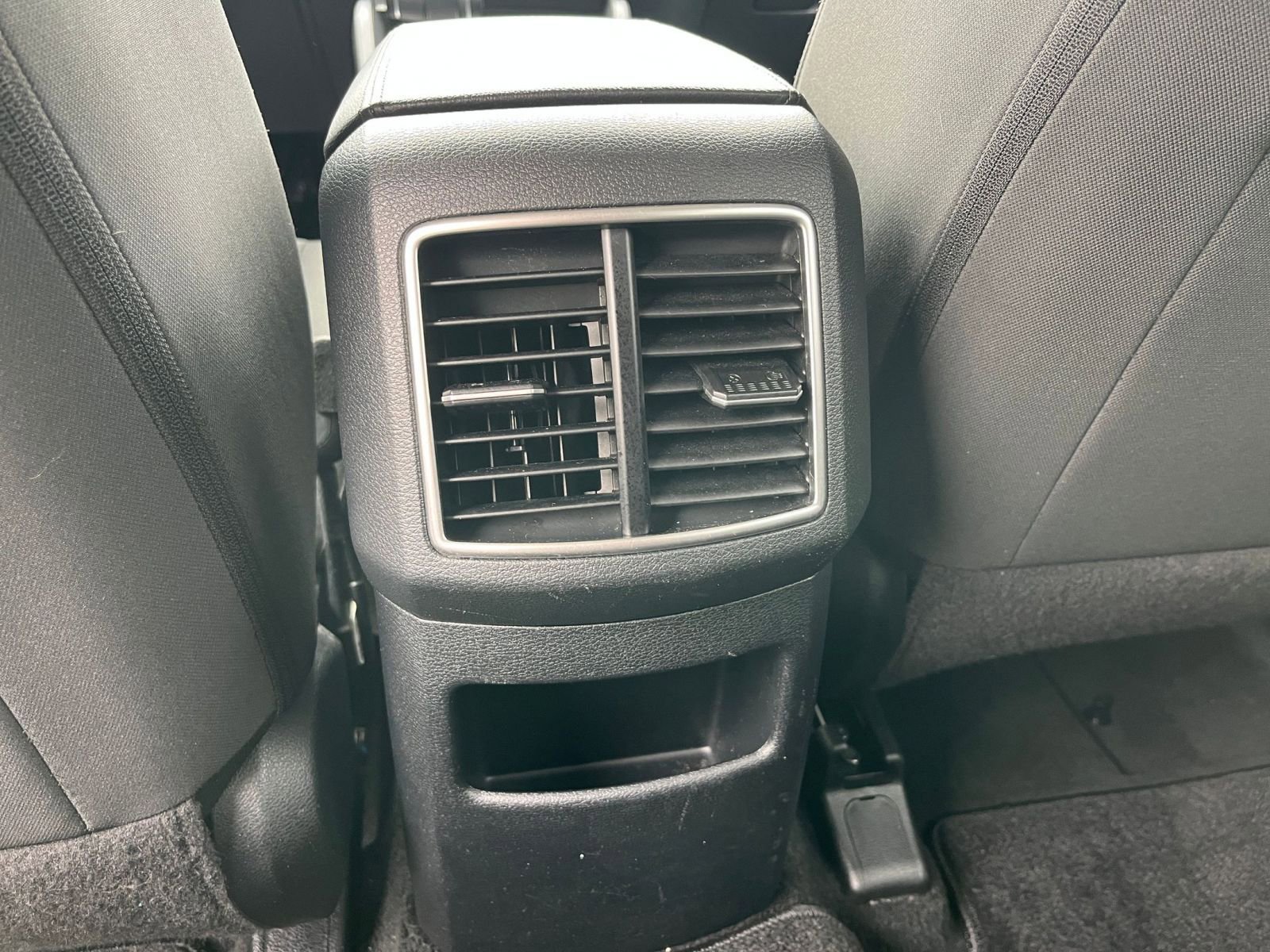 Used 2025 Kia Sportage LX FWD image 22