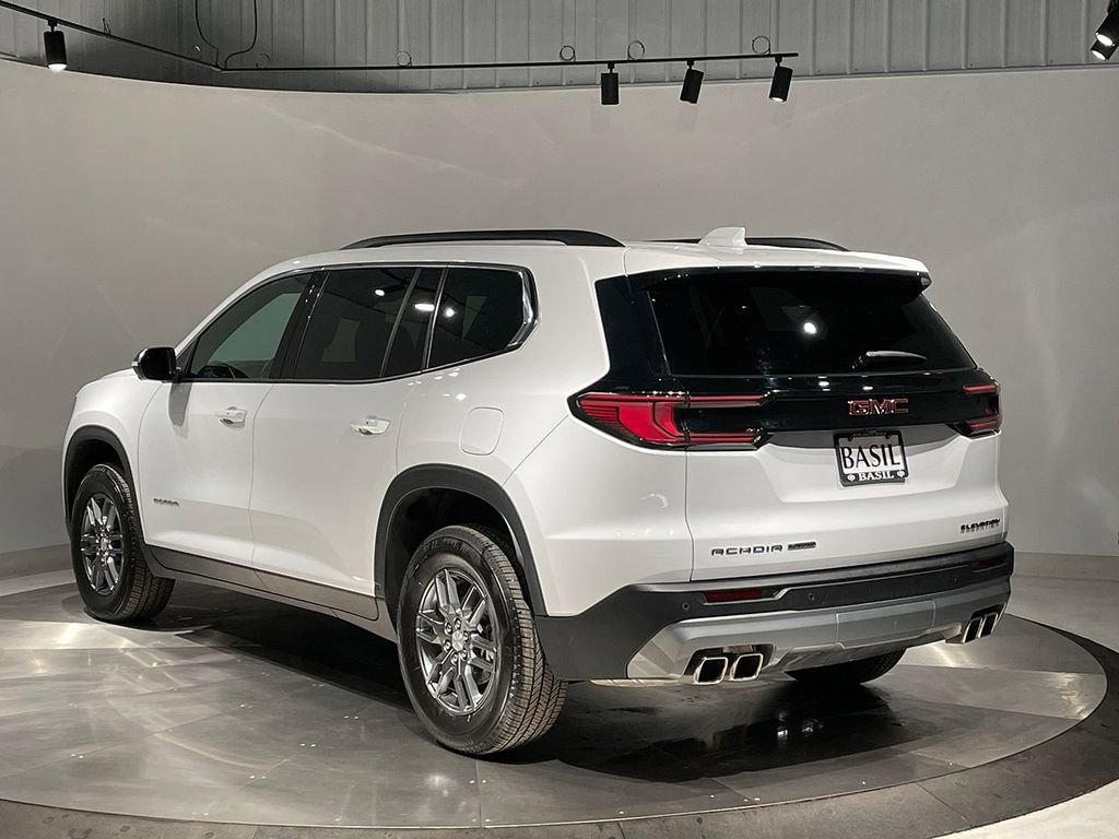 Used 2025 GMC Acadia Elevation image 14