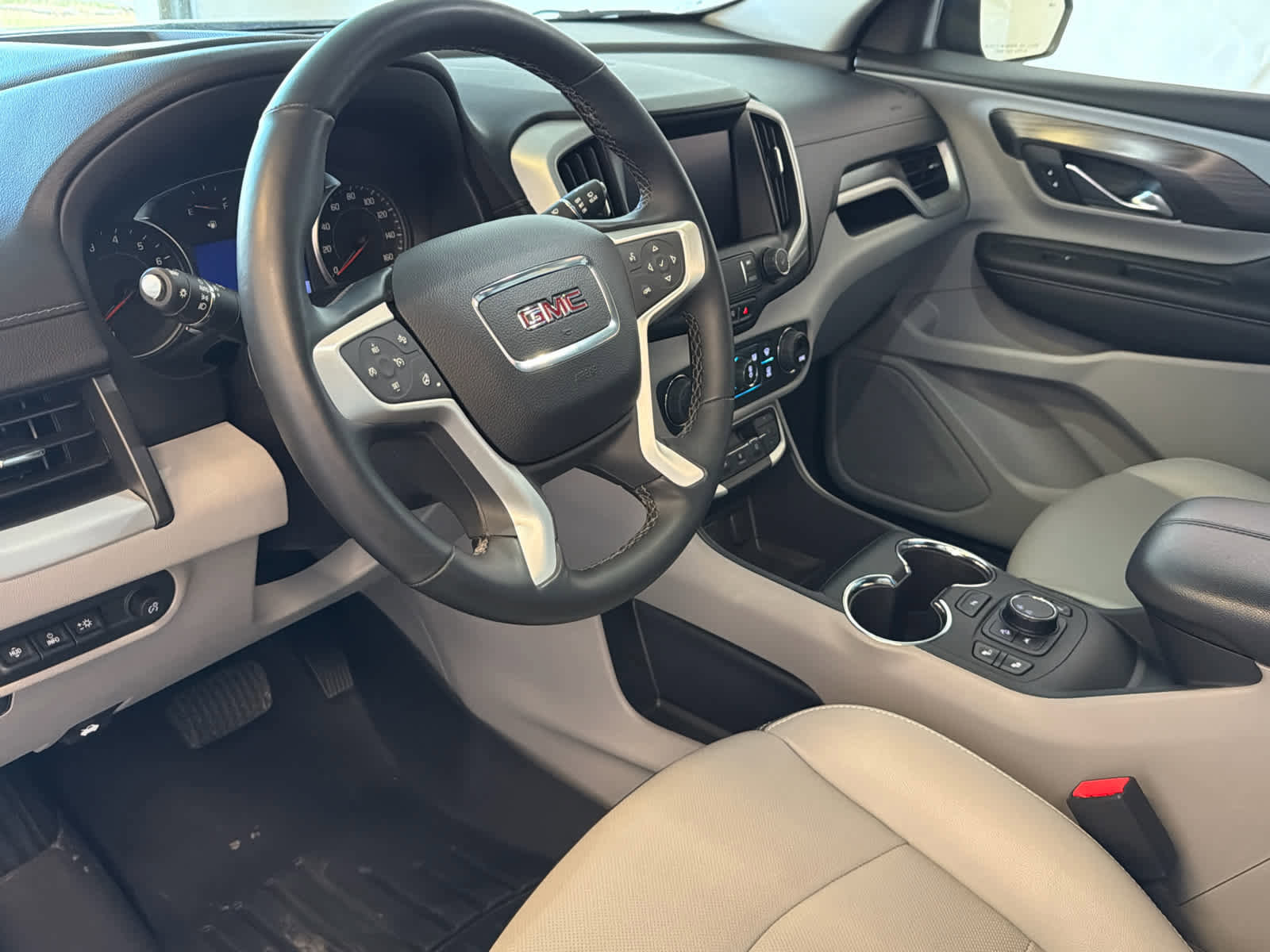 Used 2023 GMC Terrain SLT w/ LPO, 'HIT The Road' Package image 13
