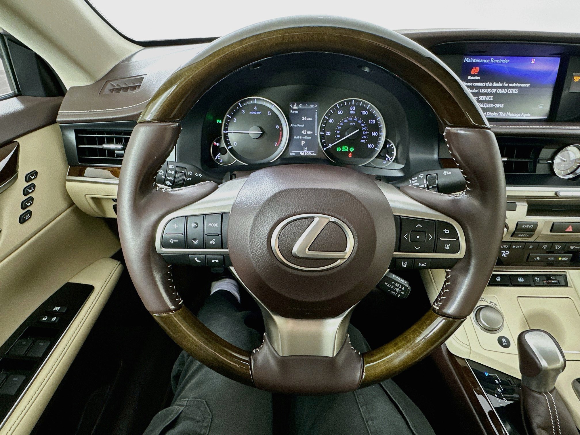 Used 2017 Lexus ES 350 w/ Luxury Package FWD image 11