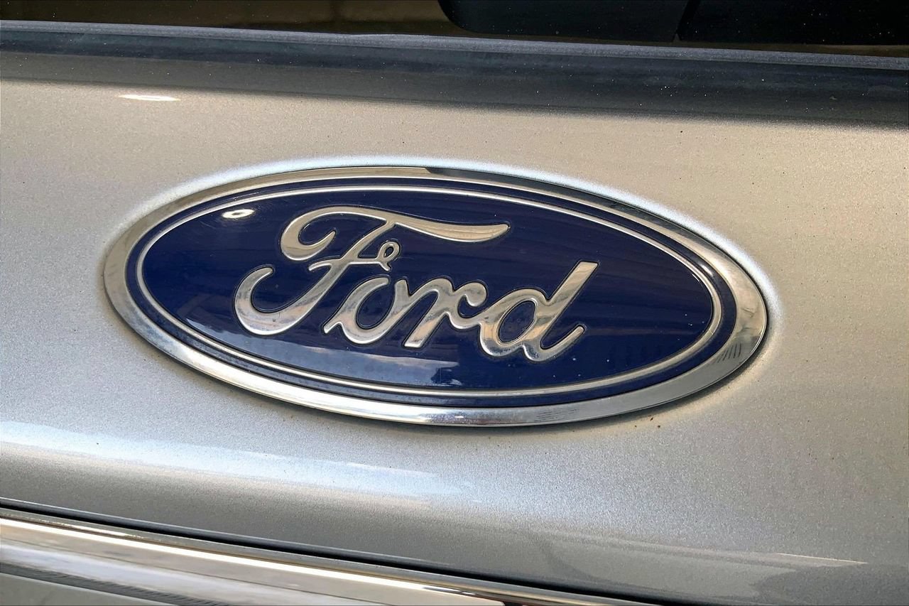 Used 2022 Ford Explorer XLT RWD image 7
