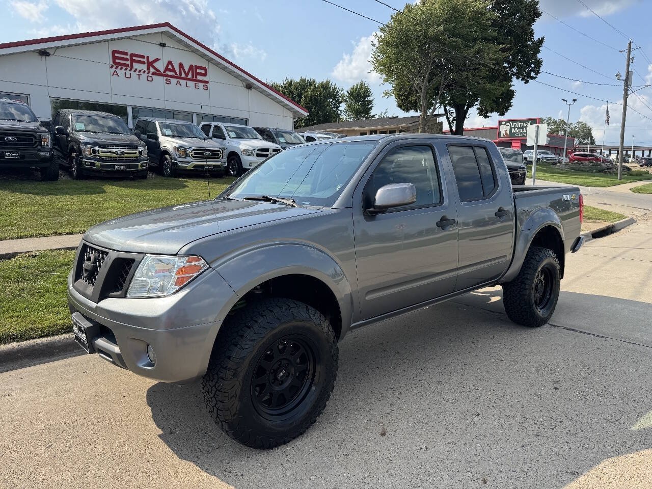 Used 2018 Nissan Frontier PRO-4X AWD/4WD image 1