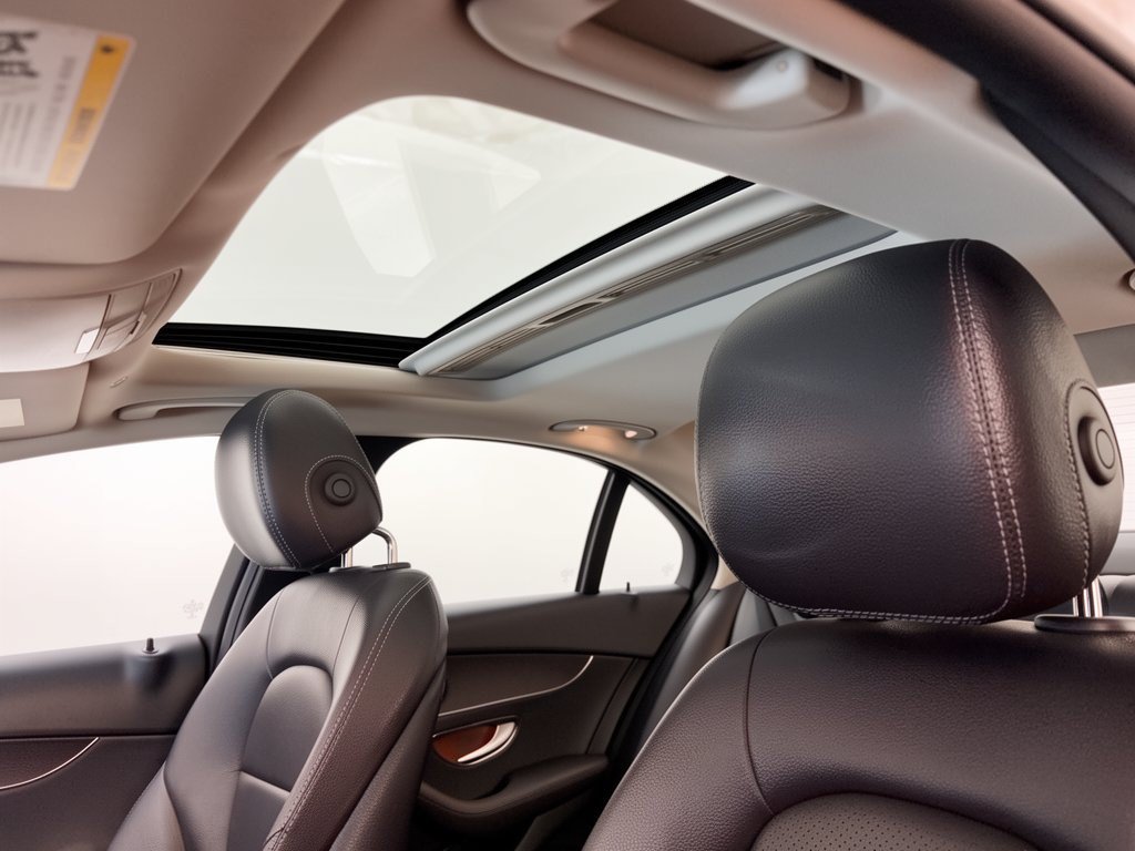 Used 2019 Mercedes-Benz C 300 Sedan image 27