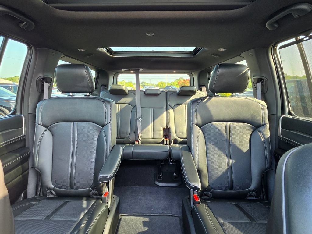 Used 2025 Jeep Wagoneer Series III w/ Premium Group I AWD/4WD image 32