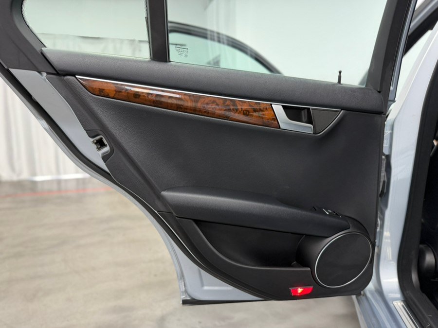 Used 2013 Mercedes-Benz C 300 4MATIC Sedan image 52