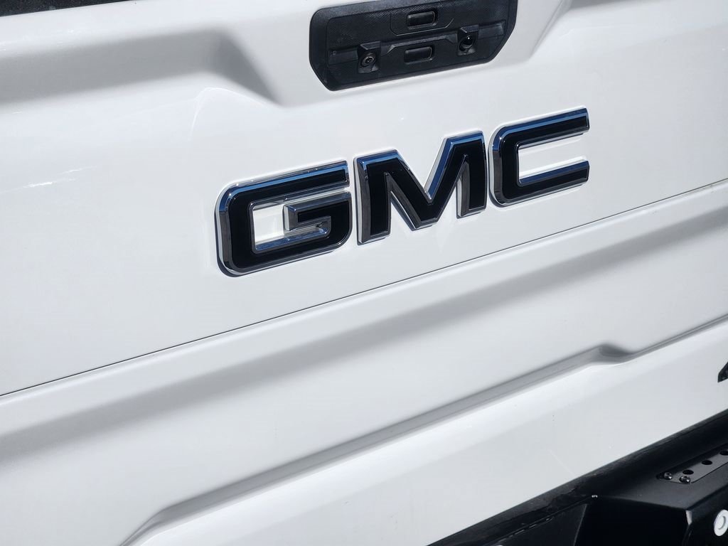 Used 2020 GMC Sierra 1500 AT4 w/ AT4 Premium Package AWD/4WD image 11