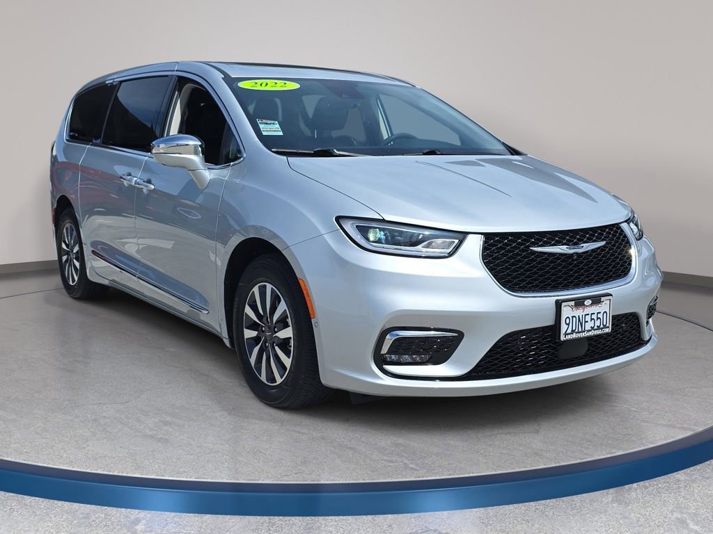 Used 2022 Chrysler Pacifica Limited FWD image 4
