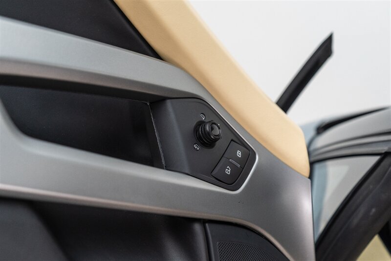 Used 2013 Lamborghini Aventador LP 700-4 AWD/4WD image 87