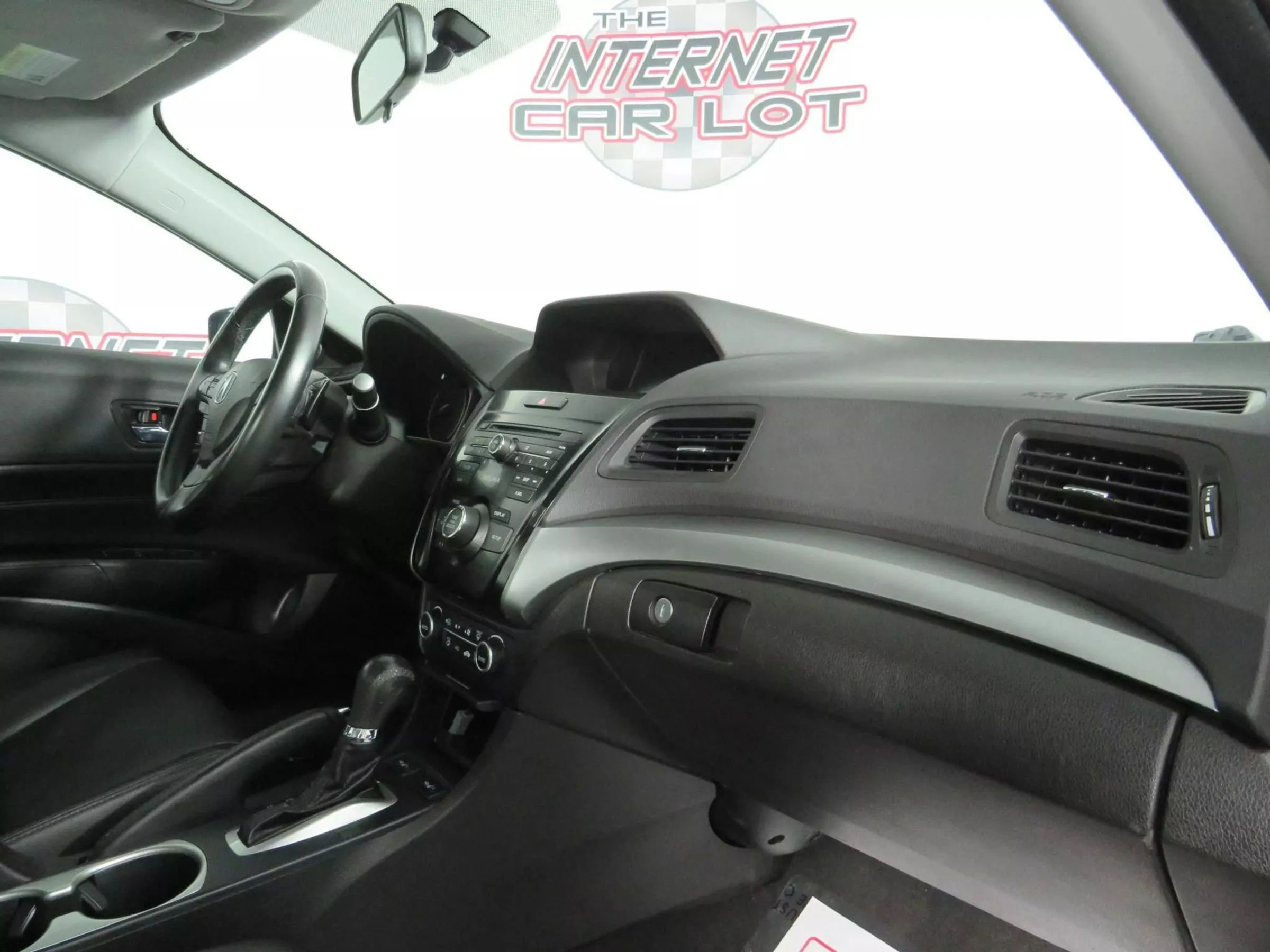 Used 2018 Acura ILX image 12