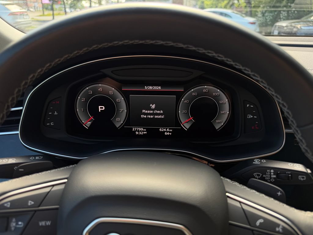 Used 2024 Audi Q8 Premium AWD/4WD image 20